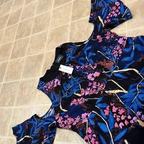 Maeve - Picture 3 of 5